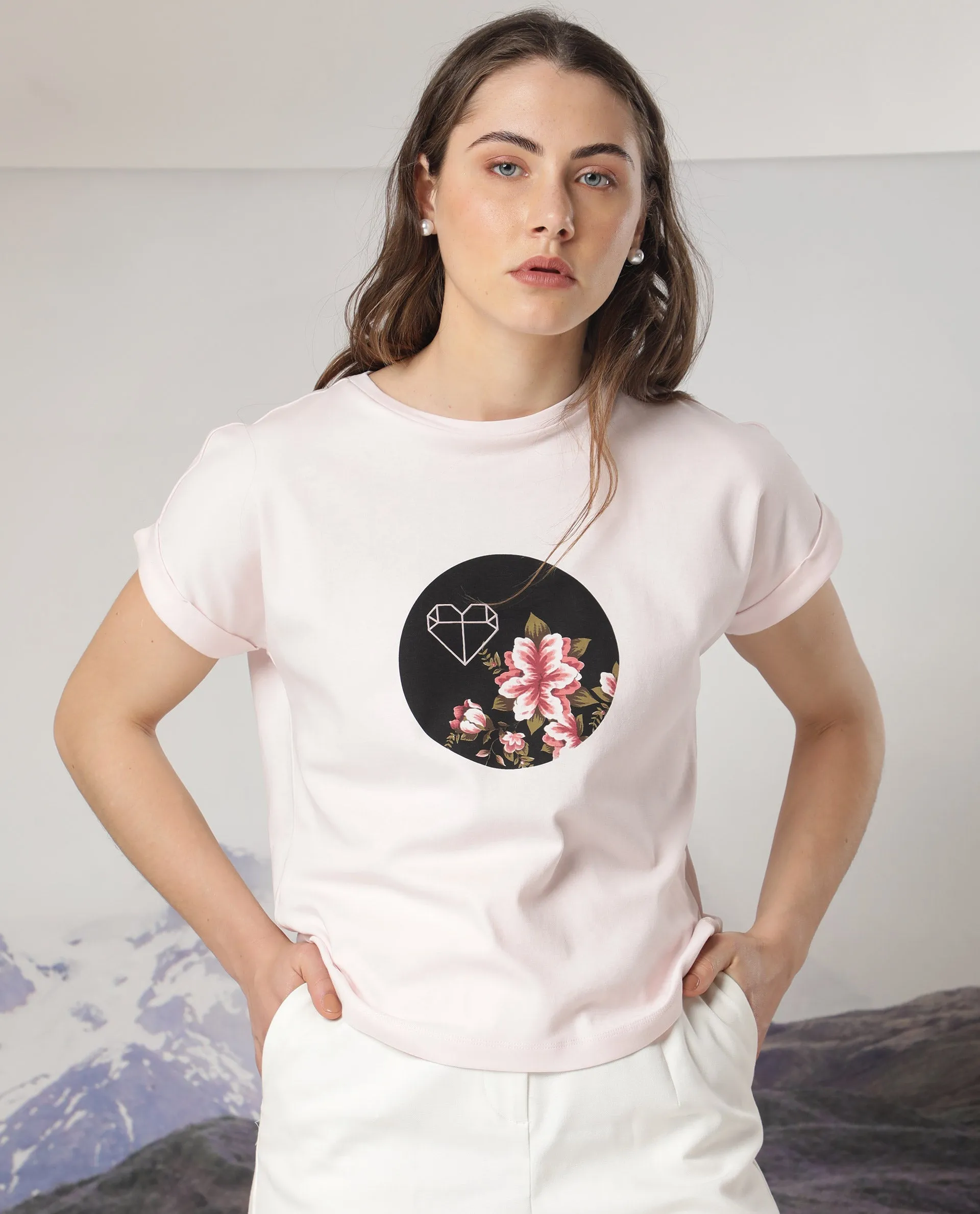 Rareism Women Vitivus Light Pink Cotton Fabric Short Sleeves Crew Neck Regular Fit Graphic Print T-Shirt